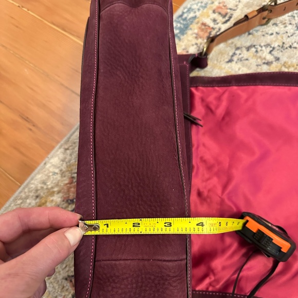 Rare Coach crossbody messenger bag purple nubuck leather w/camel leather strap - Picture 11 of 12